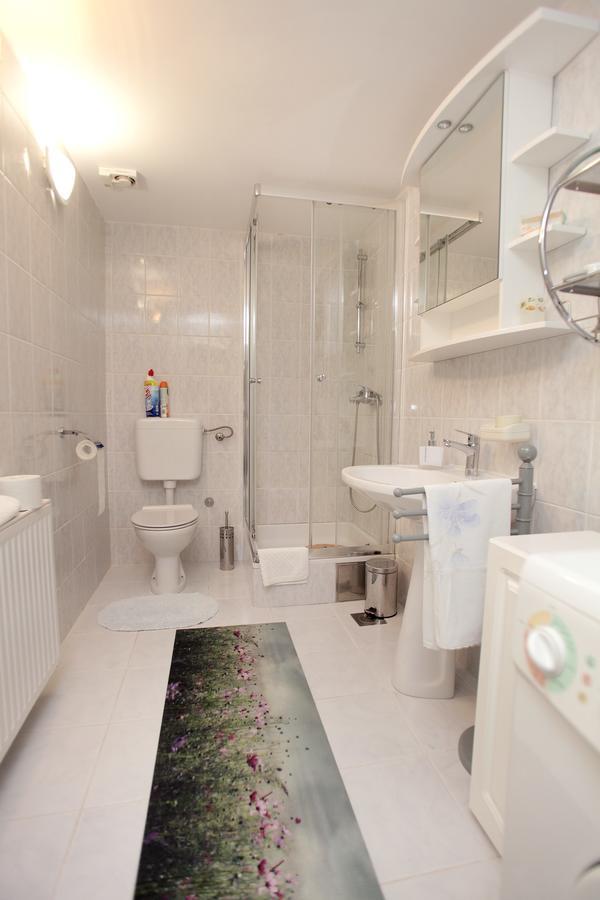 Apartment Eva Трогир Екстериор снимка