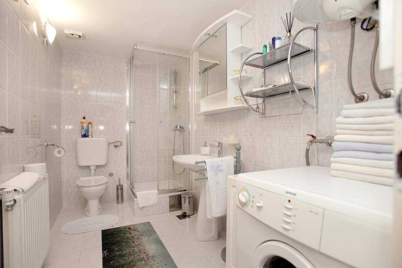 Apartment Eva Трогир Екстериор снимка