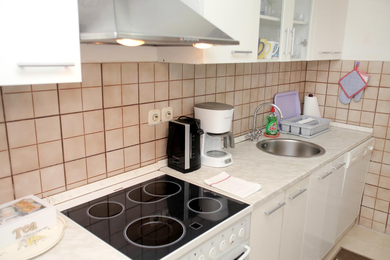 Apartment Eva Трогир Екстериор снимка
